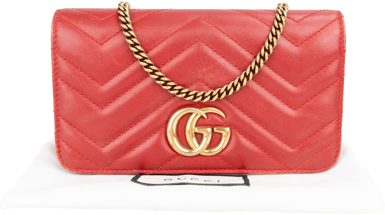 Gucci Gucci Quilted Leather GG Flap Crossbody Bag Rood