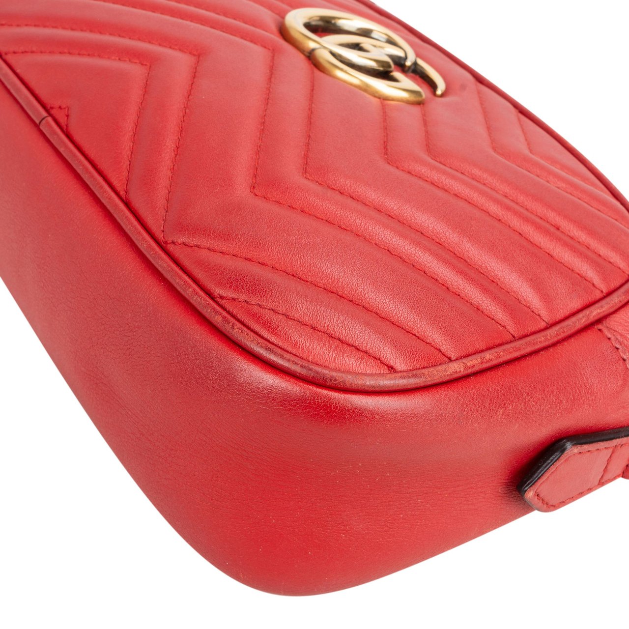 Gucci Gucci Quilted Leather Marmont GG Crossbody Bag Rood