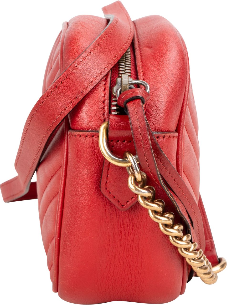 Gucci Gucci Quilted Leather Marmont GG Crossbody Bag Rood