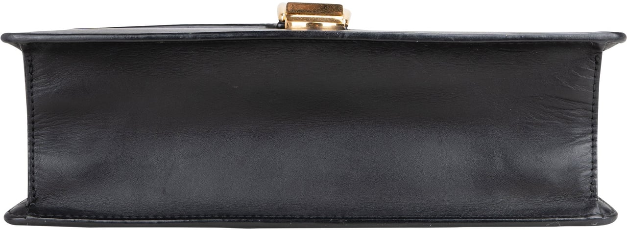 Gucci Gucci Black Leather Sylvie Shoulder Bag Zwart