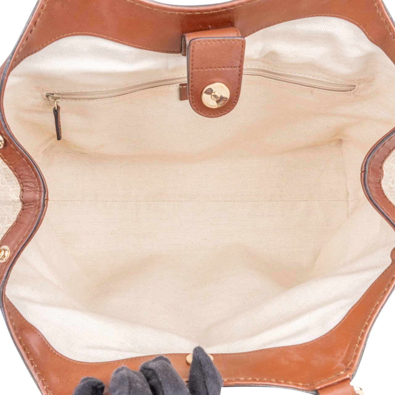 Gucci Gucci GG Monogram Sukey Handbag Bruin