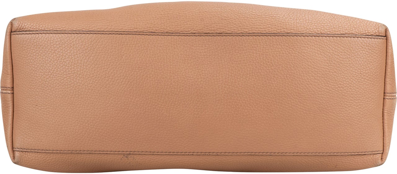 Gucci Gucci Leather GG Soho Shoulder Bag Bruin