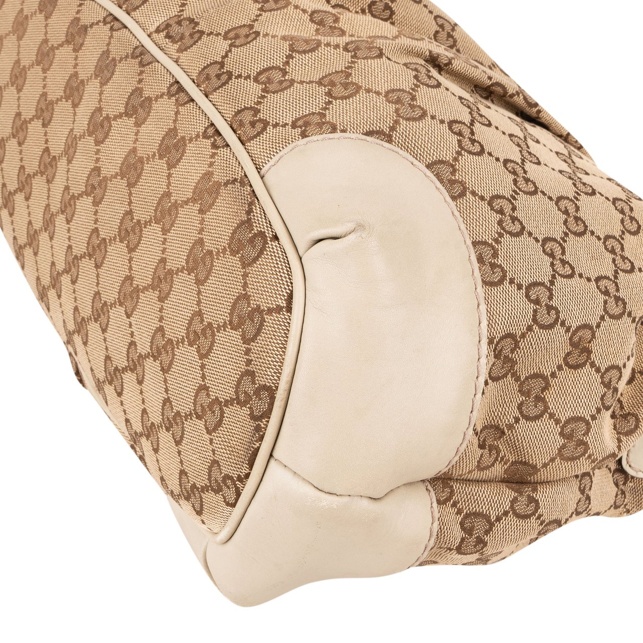 Gucci Gucci GG Monogram Sukey Handbag Bruin