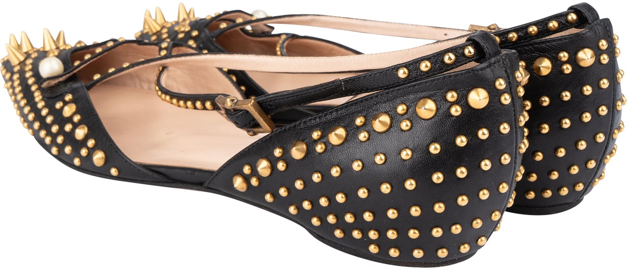 Gucci Gucci Black Leather Spikes Ballerinas (37) Zwart