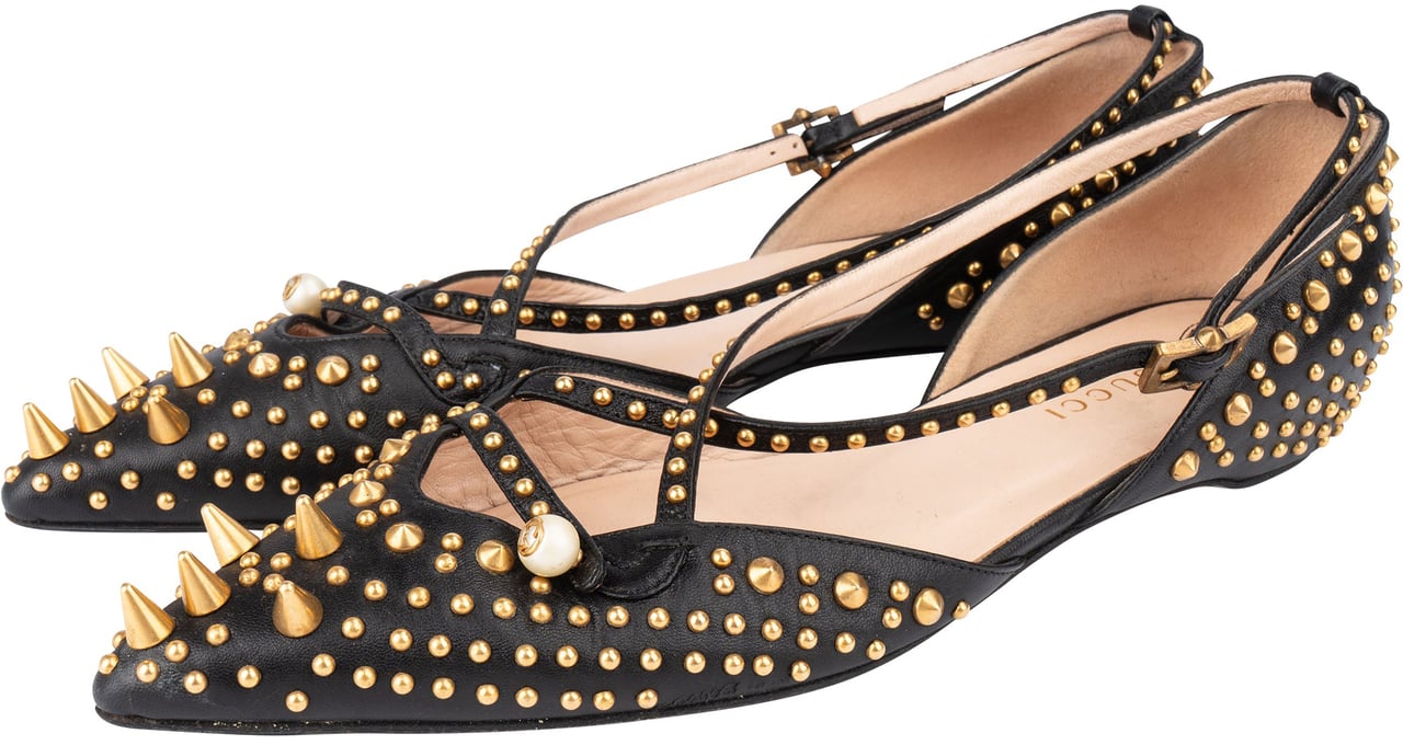 Gucci Gucci Black Leather Spikes Ballerinas (37) Zwart