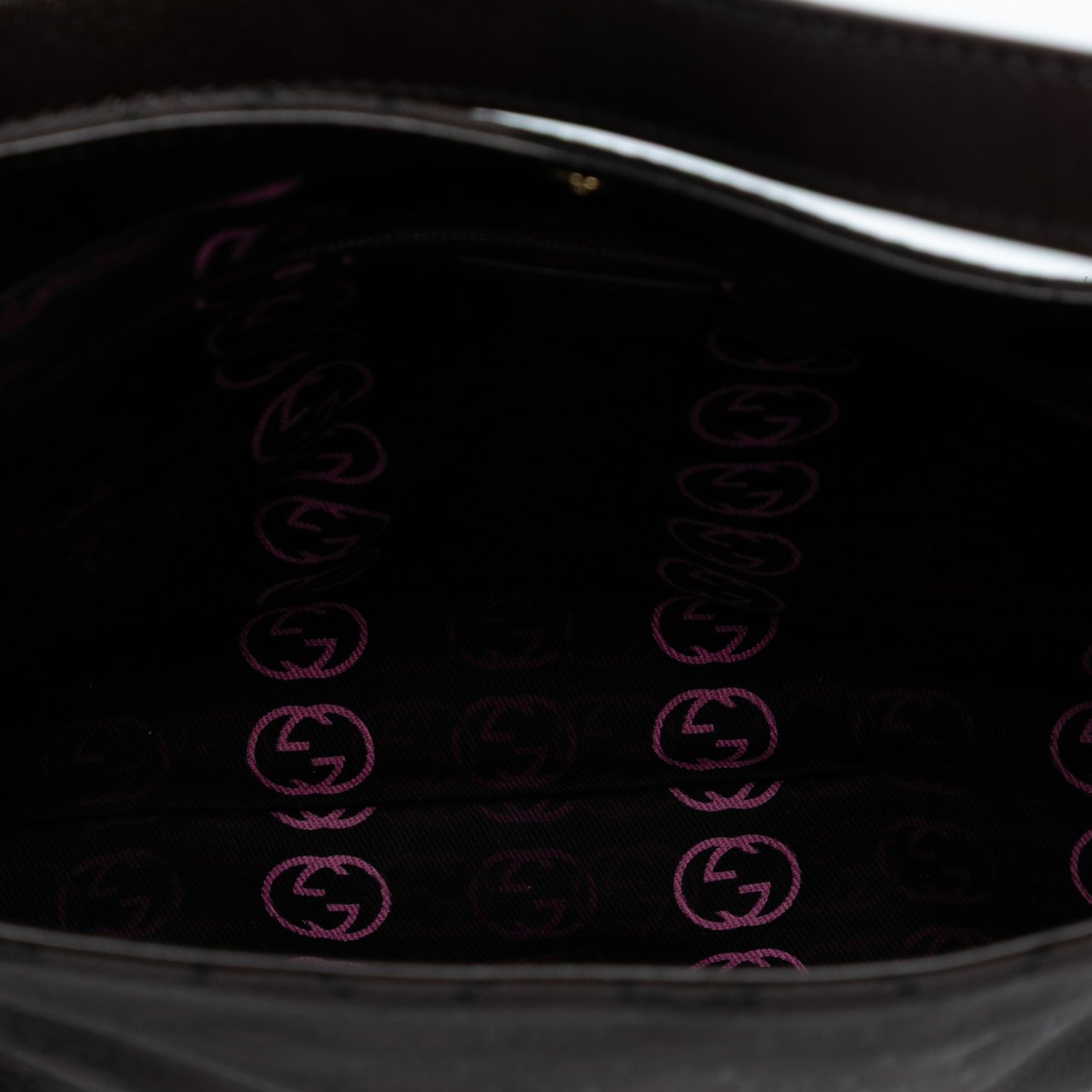 Gucci GG Nylon Hobo Bag Bruin