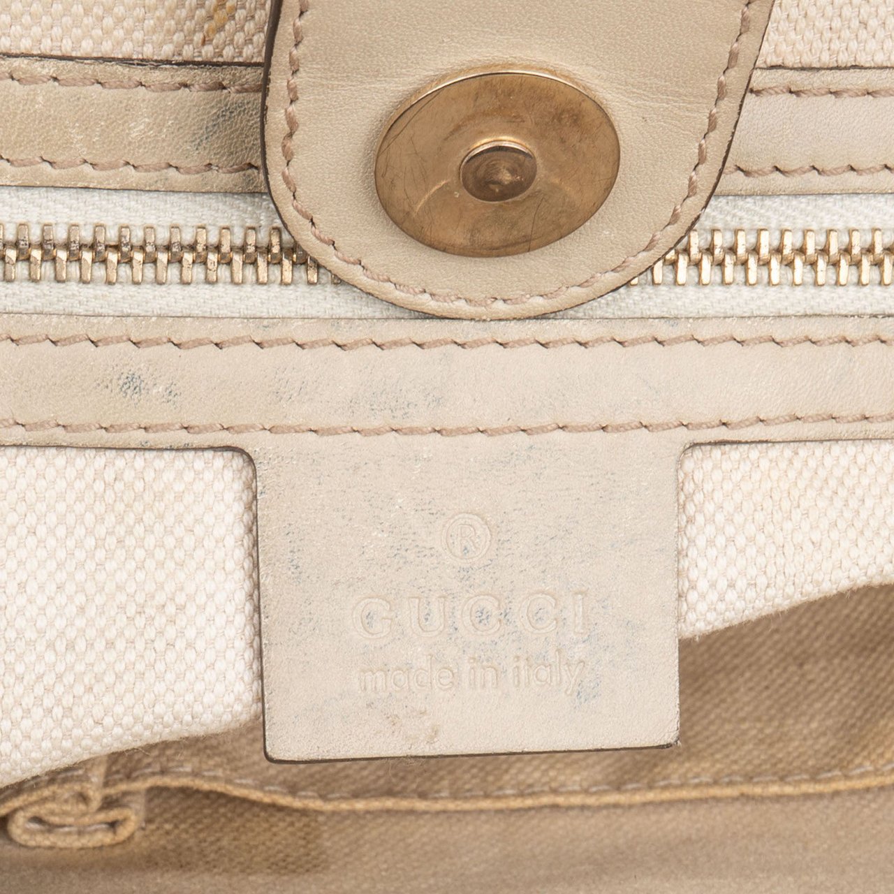 Gucci Gucci GG Monogram Princy Handbag Bruin