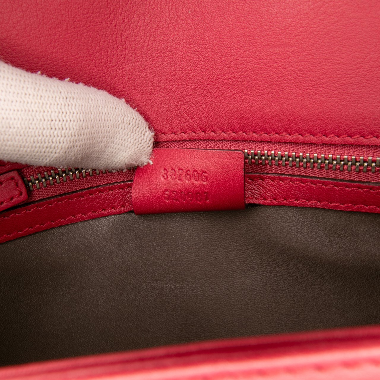 Gucci Medium Patent Dollar Interlocking G Crossbody Rood