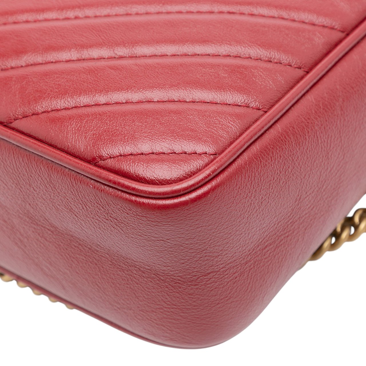 Gucci GG Marmont Matelasse Leather Double Zip Crossbody Rood