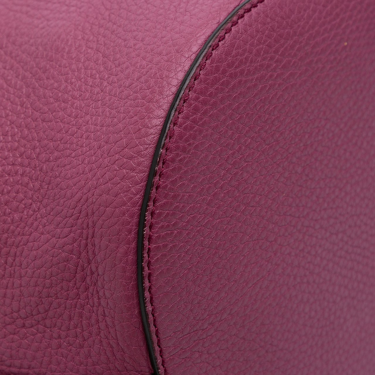Gucci Pebbled Calfskin Miss Bamboo Bucket Bag Paars