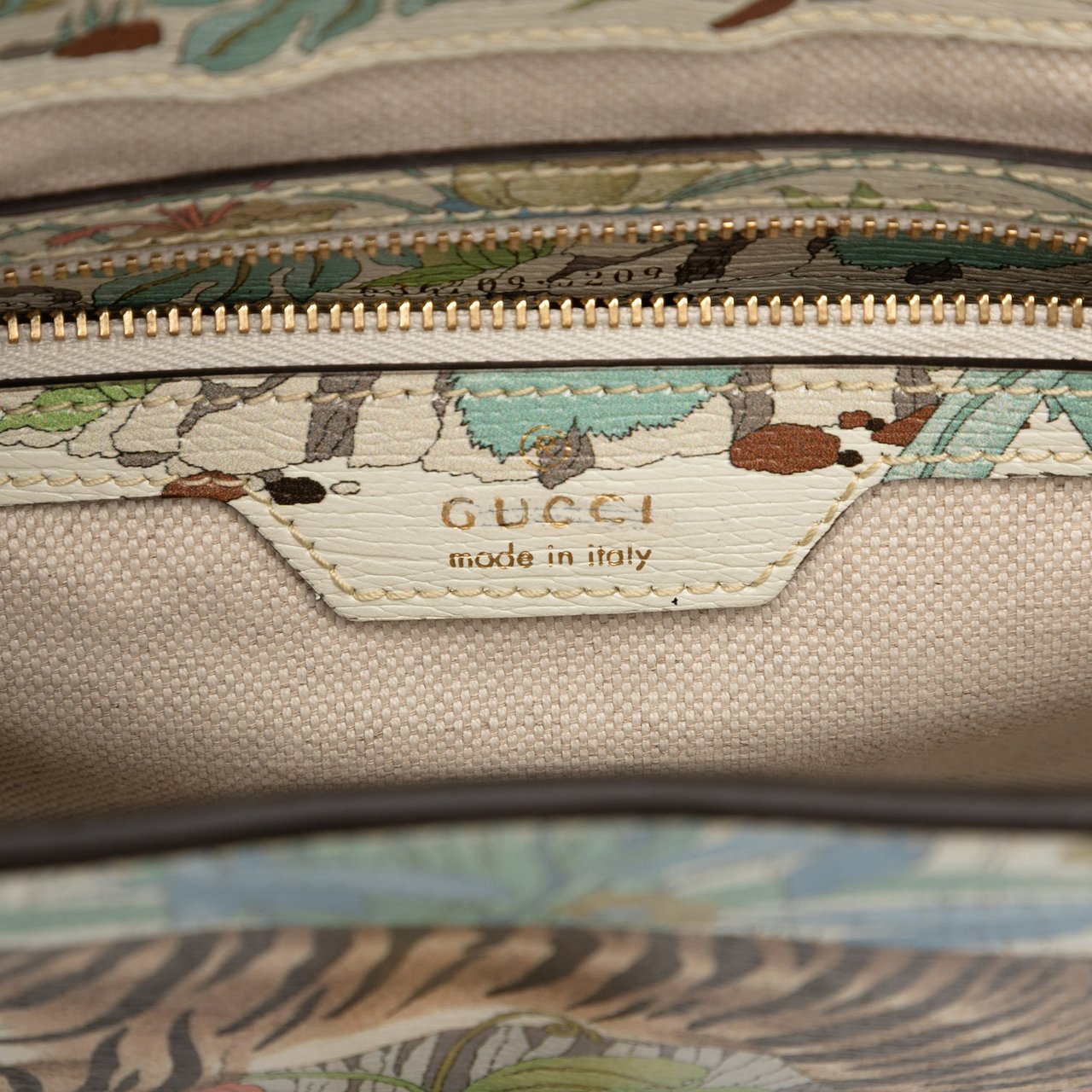 Gucci Small Calfskin Tiger Jackie 1961 Crossbody Blauw