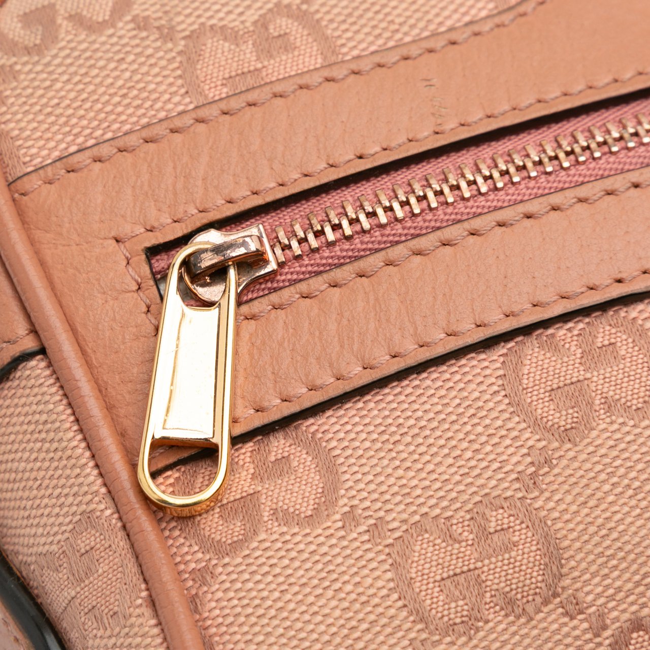 Gucci Mini GG Canvas Ophidia Crossbody Roze