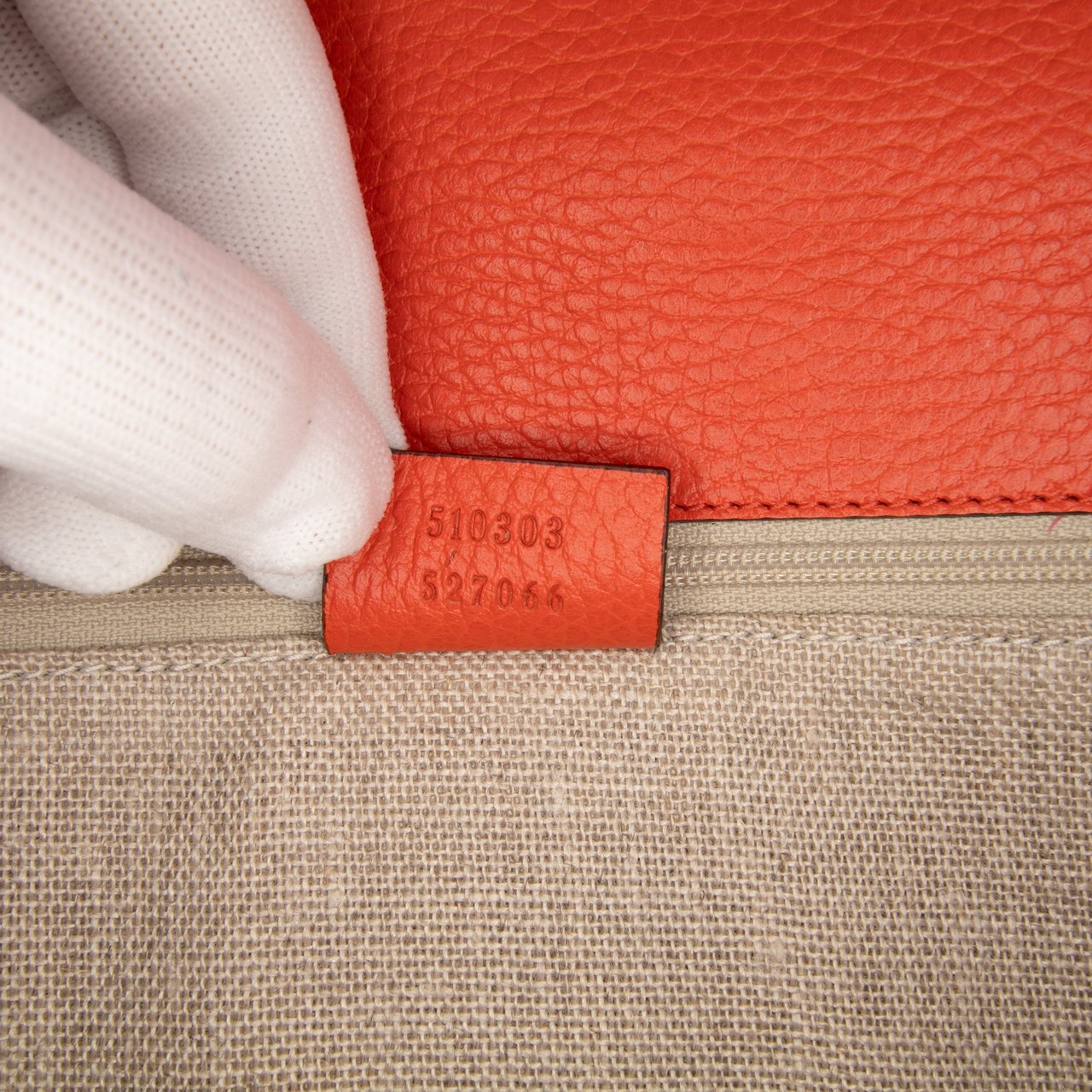 Gucci Medium Dollar Calfskin Interlocking G Crossbody Oranje