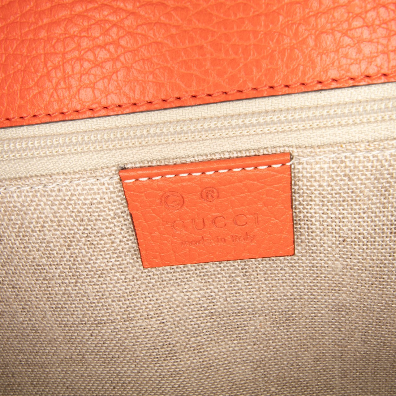Gucci Medium Dollar Calfskin Interlocking G Crossbody Oranje