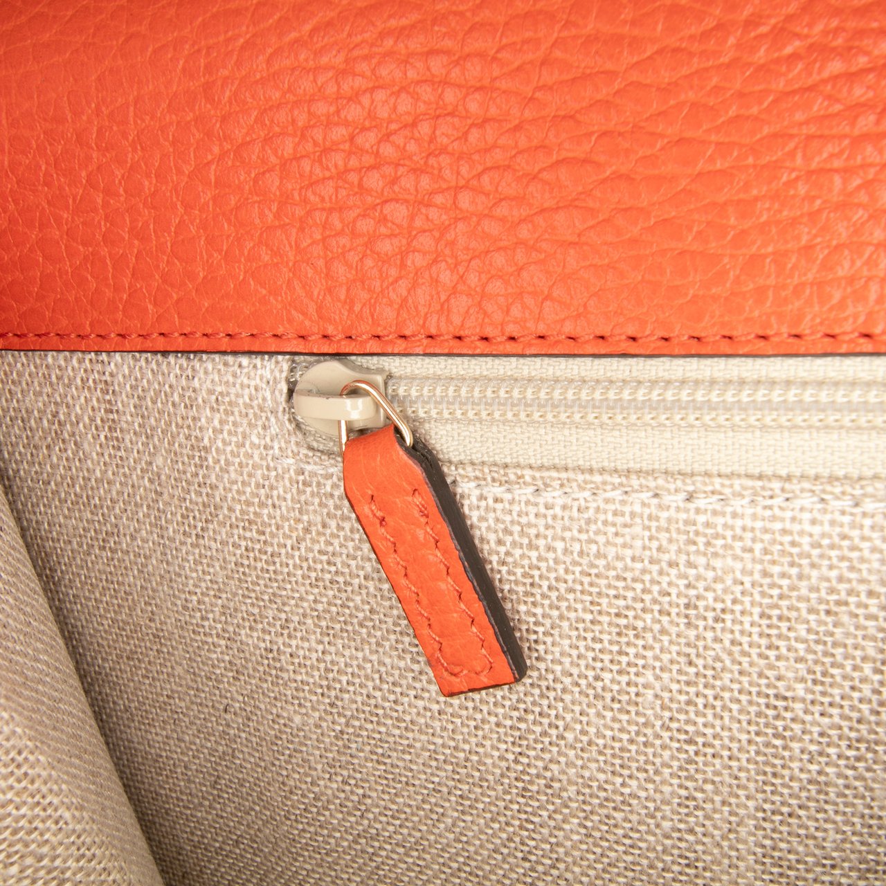 Gucci Medium Dollar Calfskin Interlocking G Crossbody Oranje