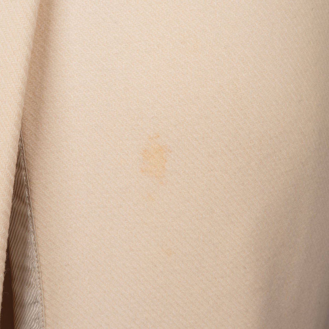 Gucci Gucci Cream Wool Coat (IT 38) Wit