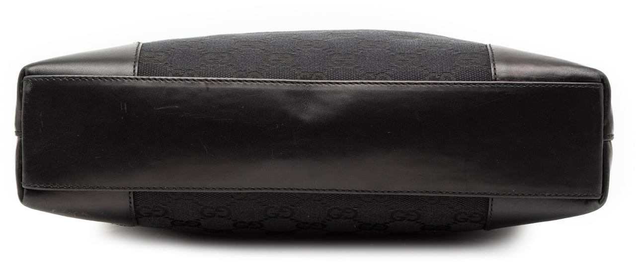 Gucci GG Canvas Shoulder Bag Zwart