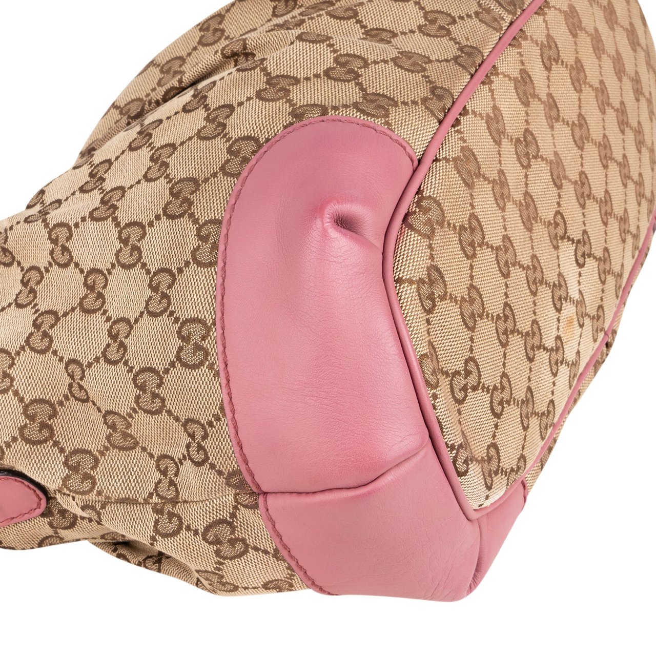 Gucci Gucci GG Monogram Sukey Handbag Bruin