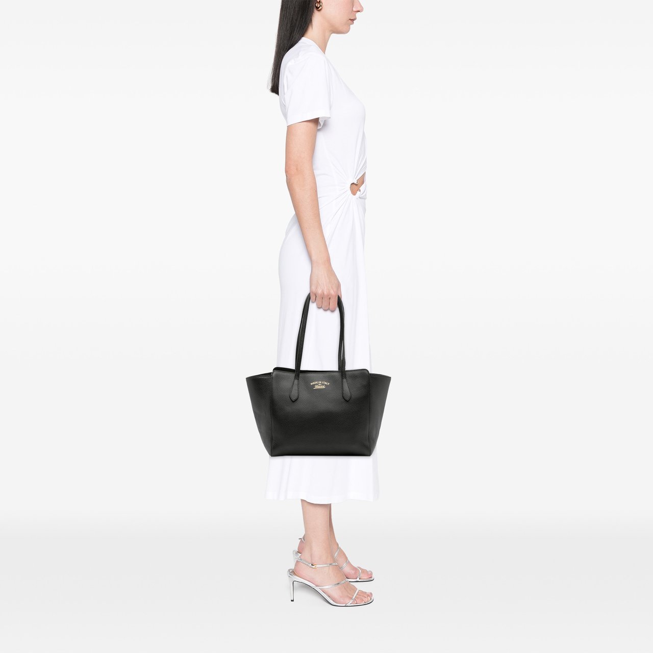 Gucci Small Leather Swing Tote Zwart