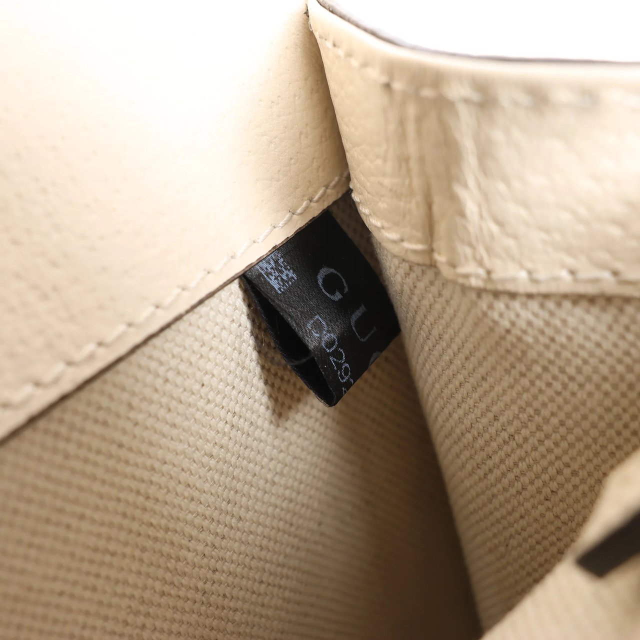 Gucci Gucci Dionysus Small Leather Crossbody Bag in Beige Beige