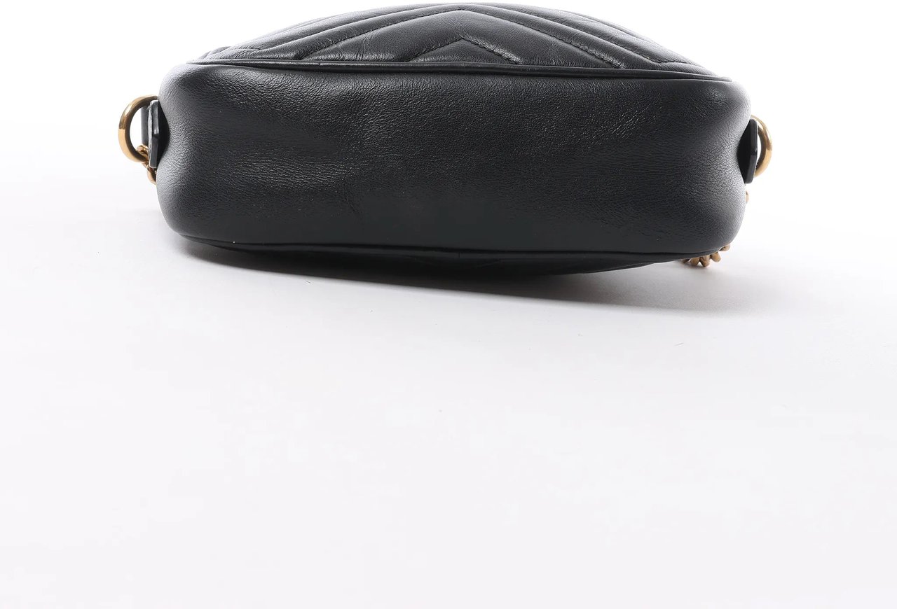 Gucci Gucci GG Marmont Leather Crossbody Bag in Black Zwart