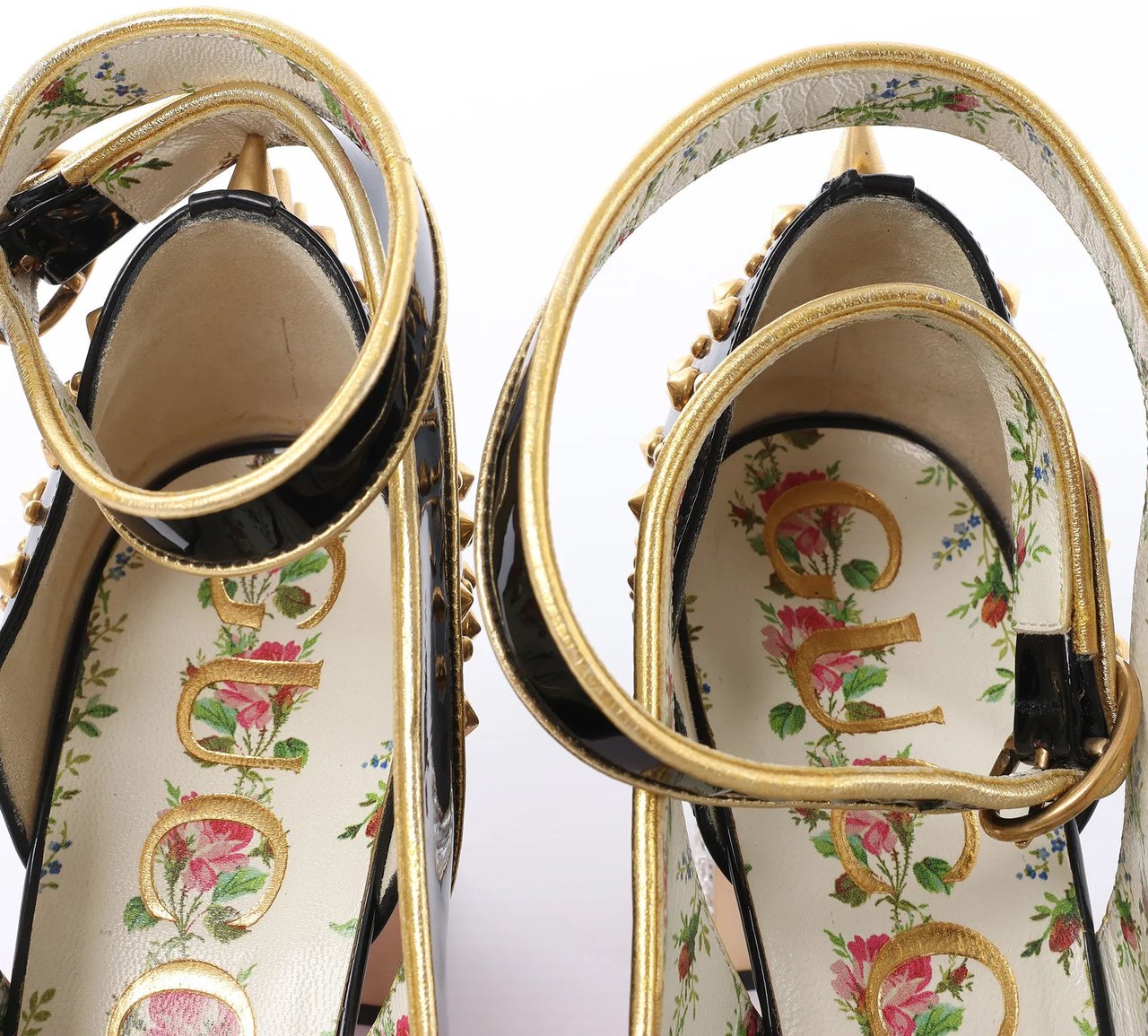 Gucci Caspar Patent Leather Strap Pumps in Black×Gold 492050, Size EU 38.5 Zwart