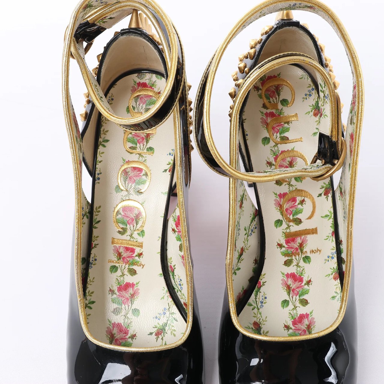 Gucci Caspar Patent Leather Strap Pumps in Black×Gold 492050, Size EU 38.5 Zwart