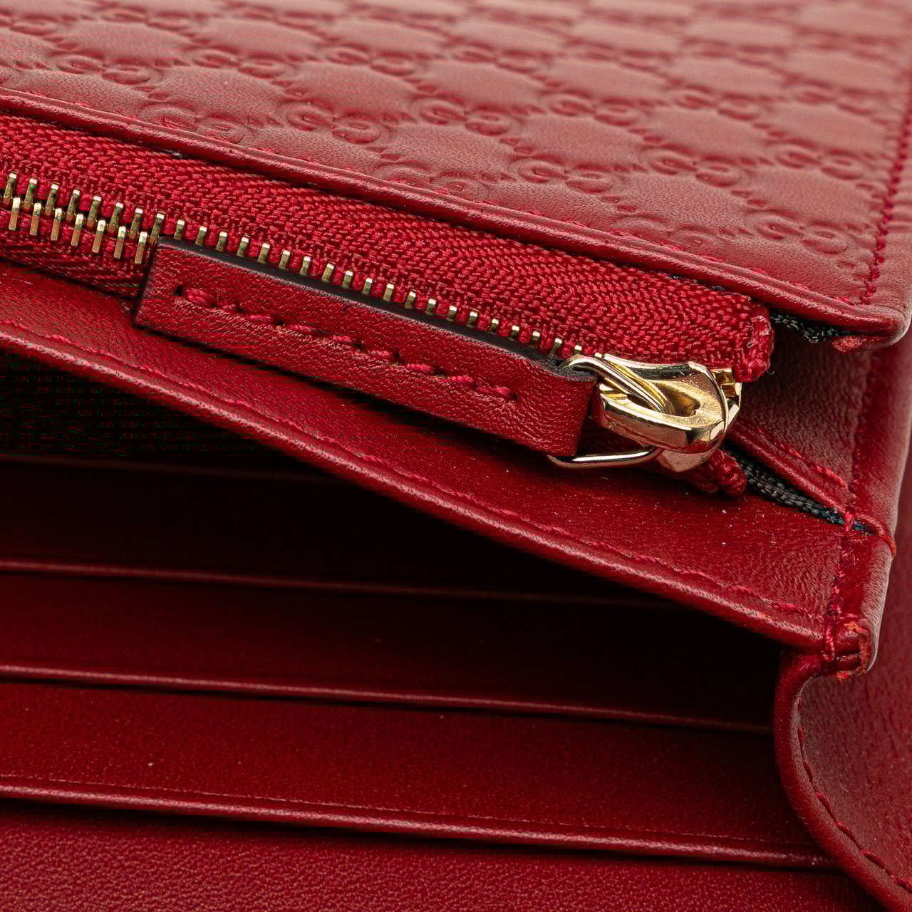 Gucci Microguccissima Wallet on Strap Rood