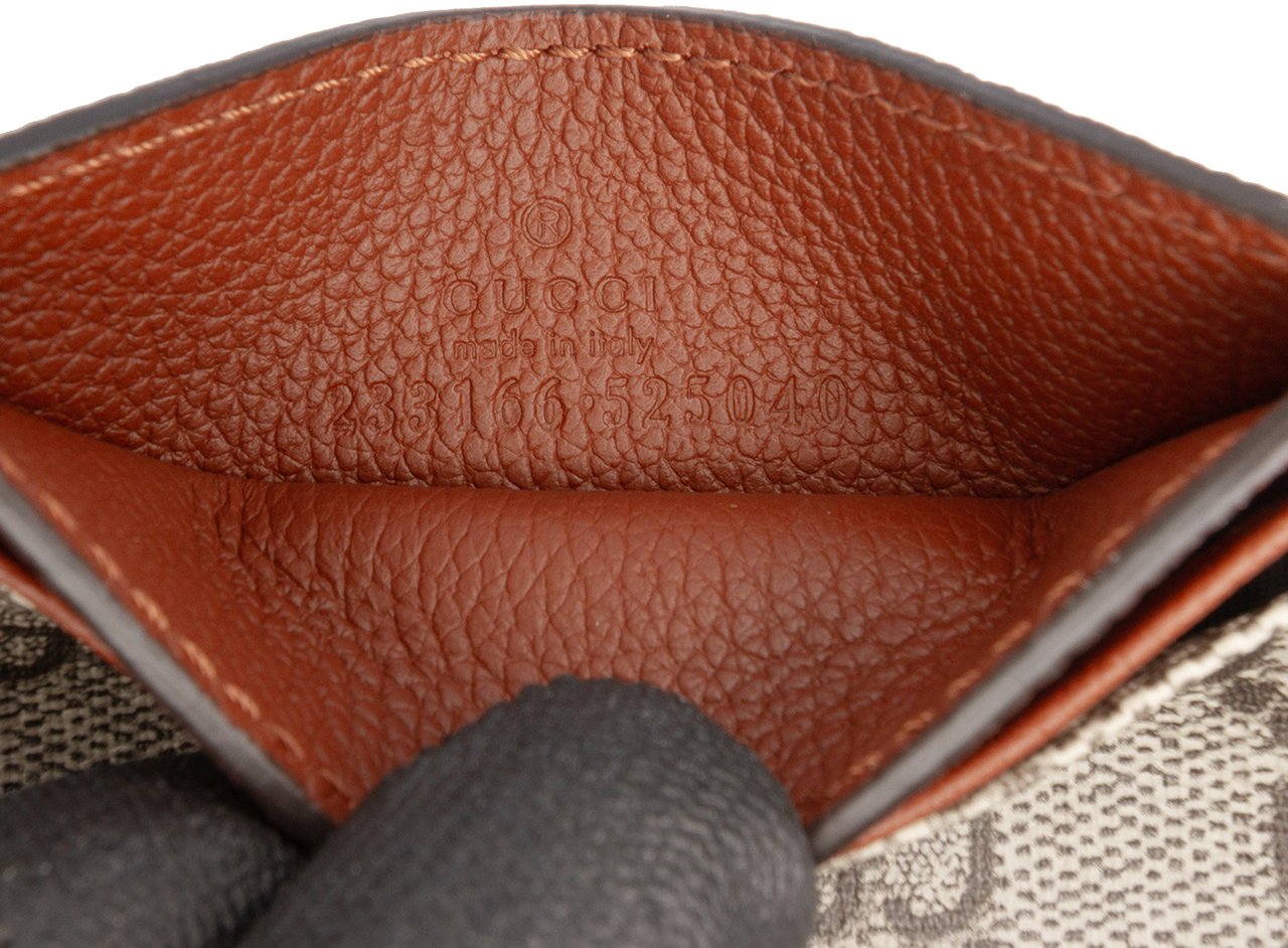 Gucci GG Supreme Card Holder Bruin