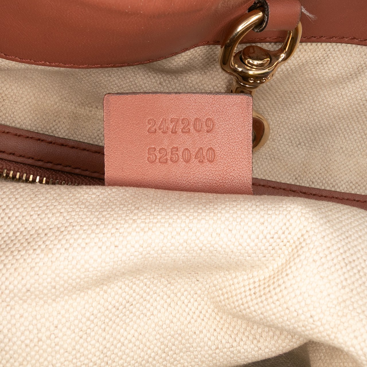 Gucci Medium Microguccissima Craft Tote Bruin