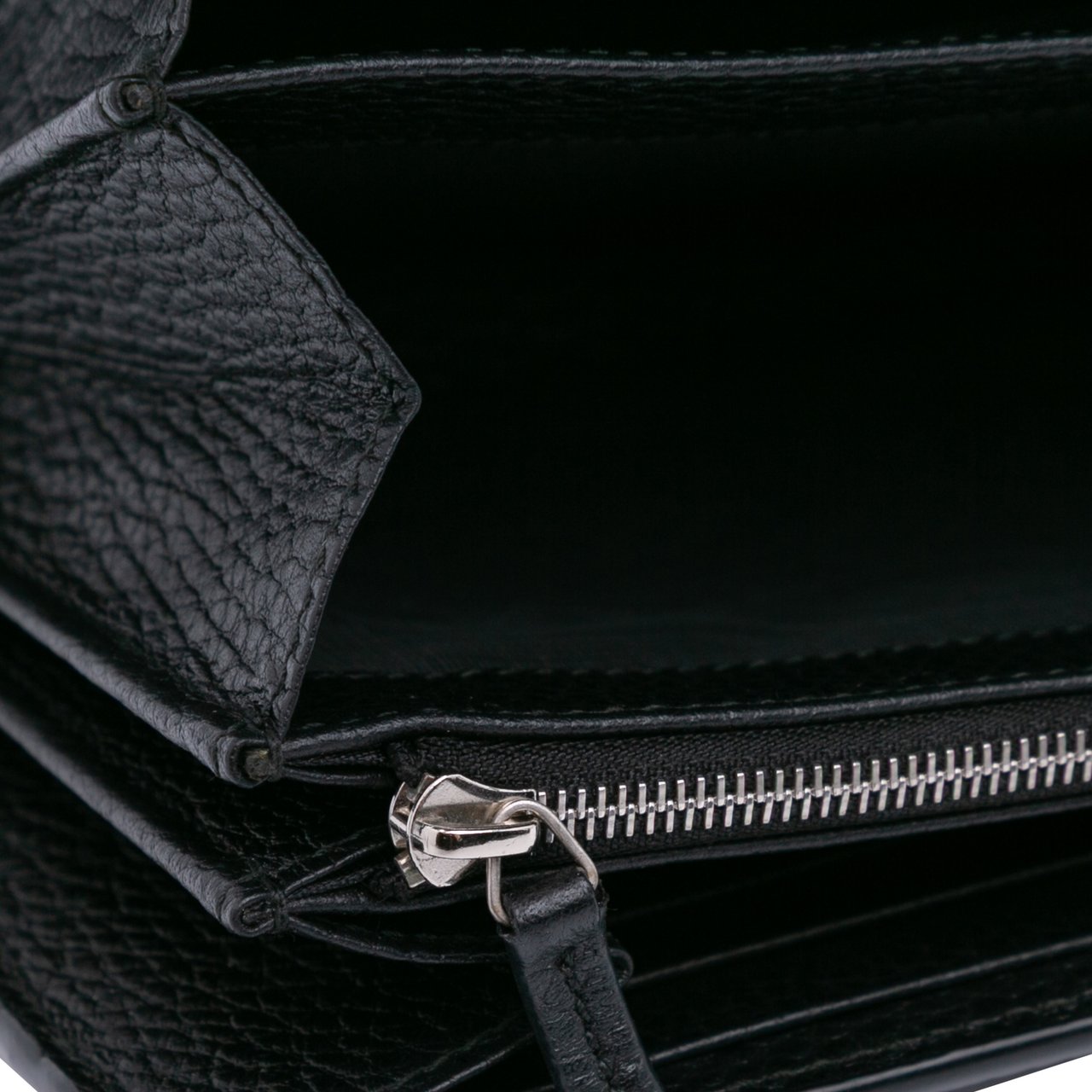 Gucci Mini Leather Dionysus Wallet on Chain Zwart