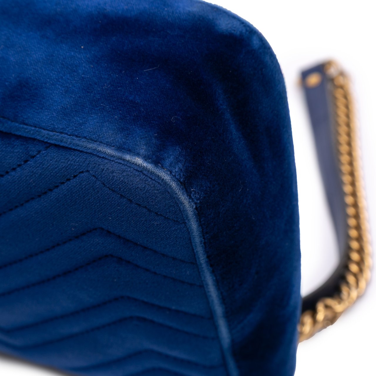 Gucci Large GG Marmont Matelasse Velvet Shoulder Bag Blauw