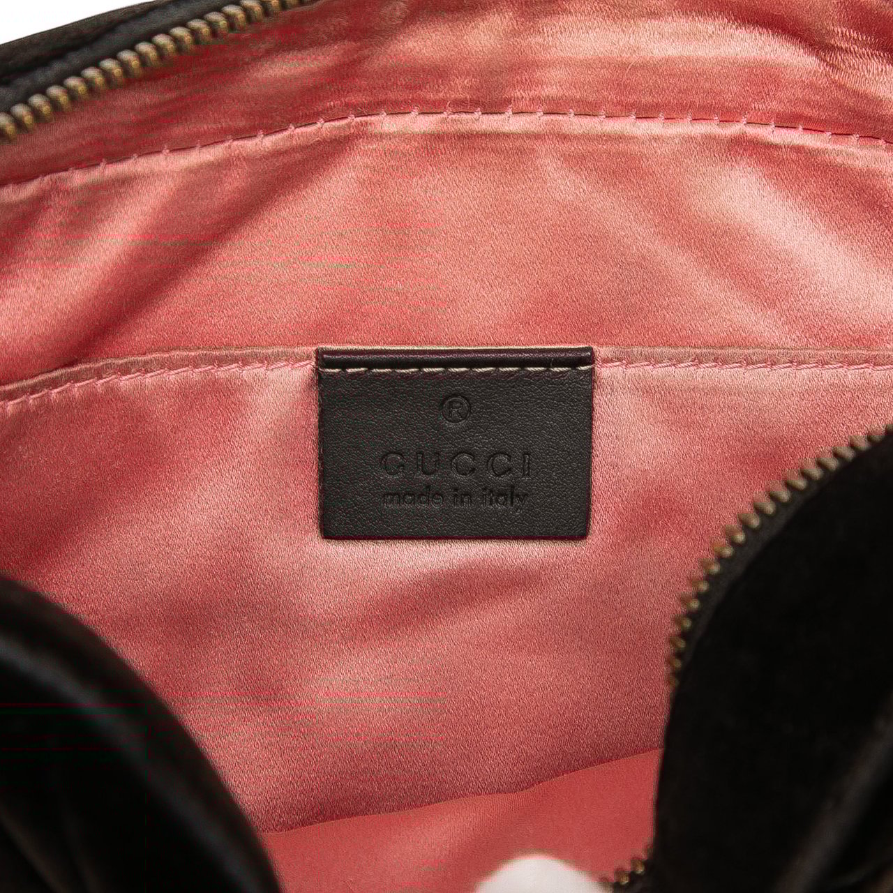 Gucci Small GG Marmont Matelasse Velvet Crossbody Zwart