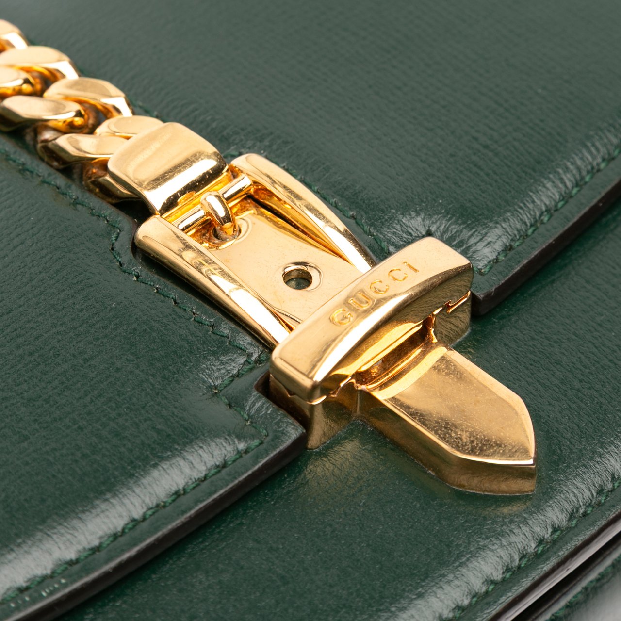 Gucci Mini Leather Sylvie 1969 Crossbody Groen
