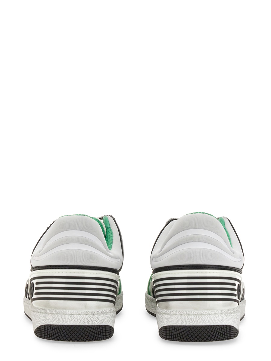 Gucci Sleek Casual White Sneaker with Modern Silhouette Wit