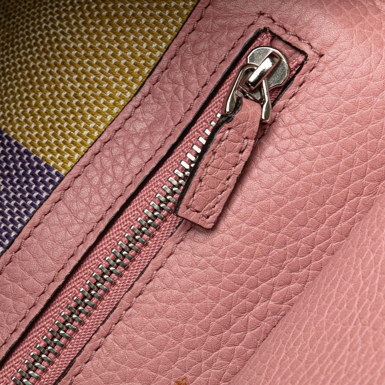 Gucci Medium Leather Bamboo Daily Satchel Roze