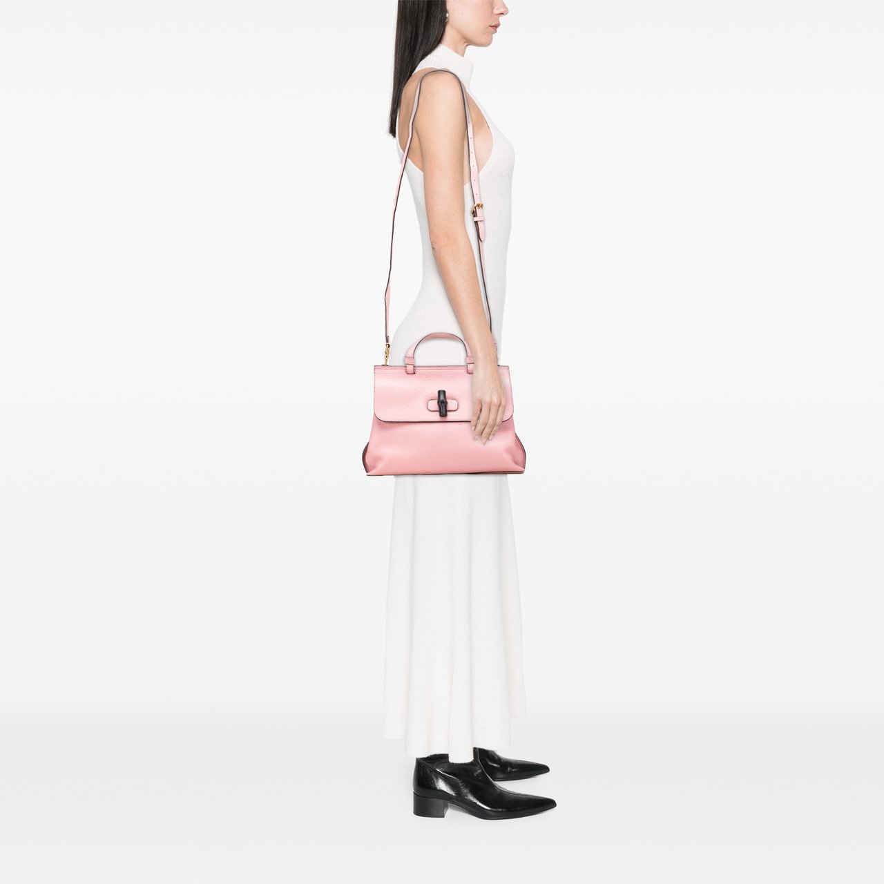 Gucci Medium Leather Bamboo Daily Satchel Roze