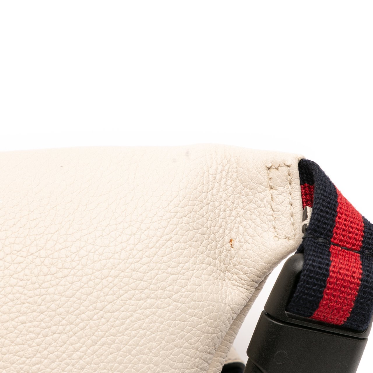 Gucci Leather Logo Belt Bag Wit