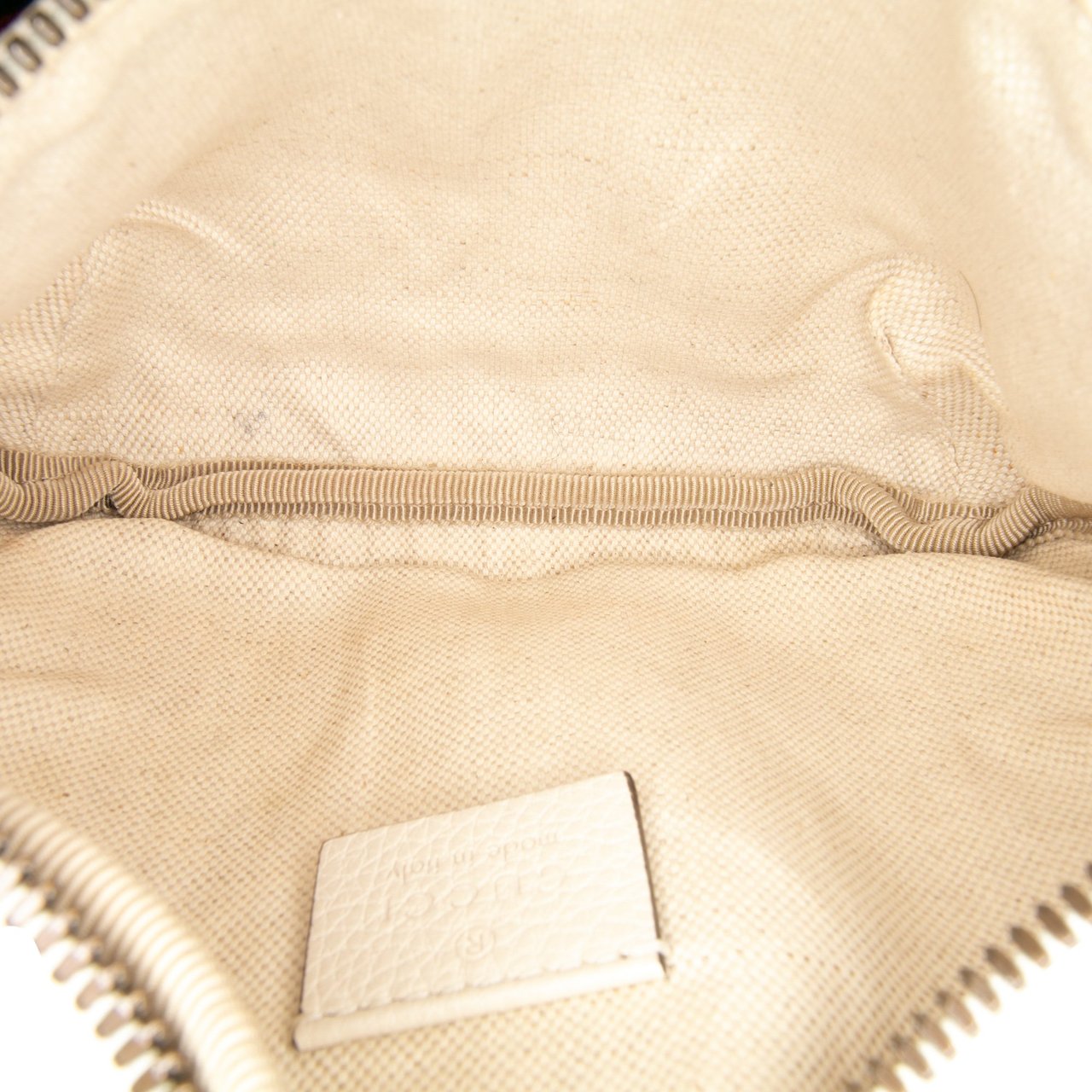 Gucci Leather Logo Belt Bag Wit