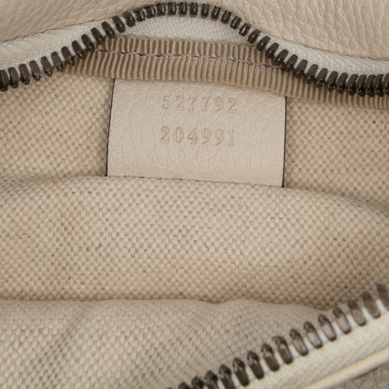 Gucci Leather Logo Belt Bag Wit