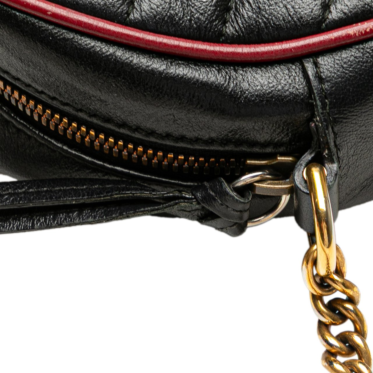 Gucci Mini GG Marmont Matelasse Leather Torchon Round Crossbody Zwart