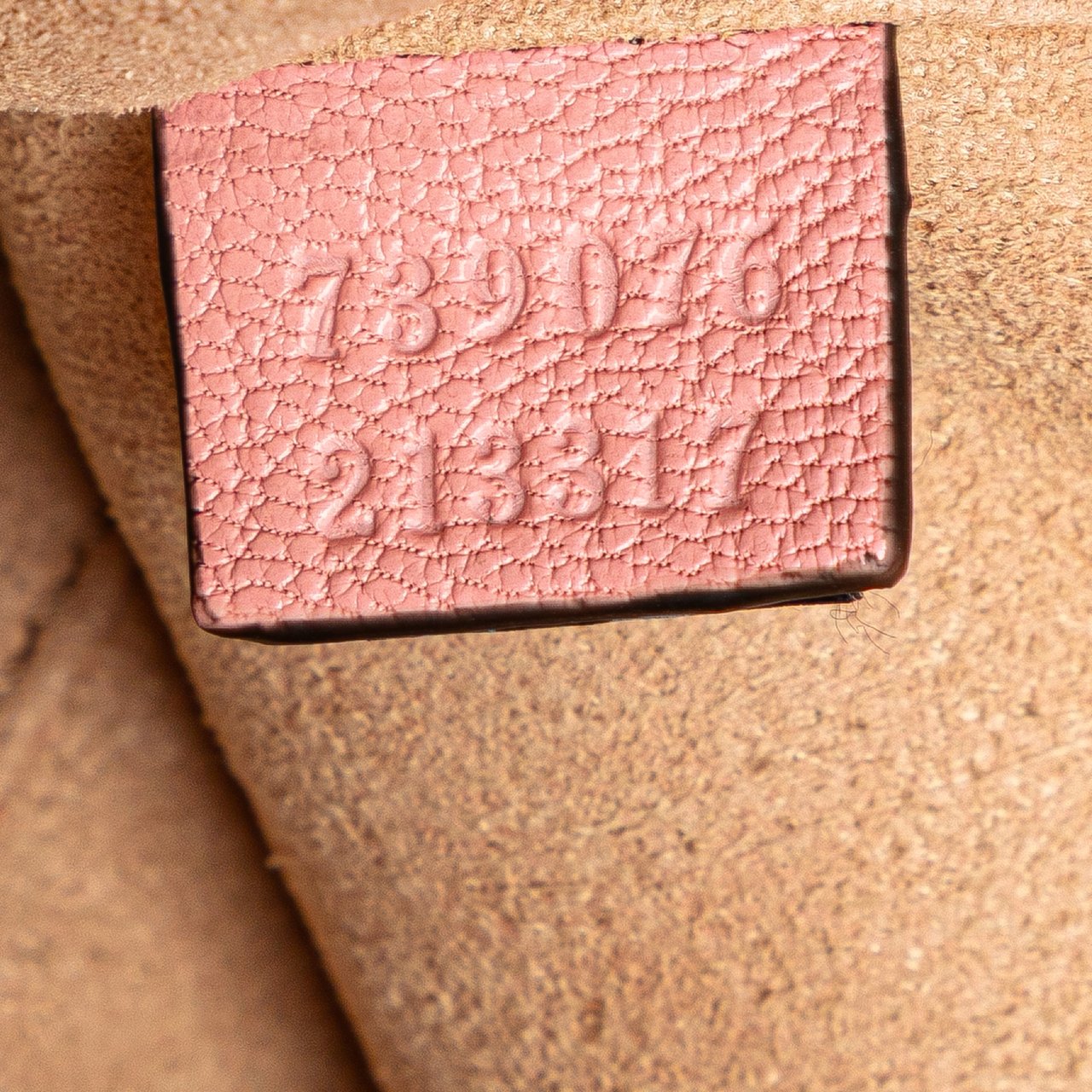 Gucci Mini Goatskin Aphrodite Shoulder Bag Roze