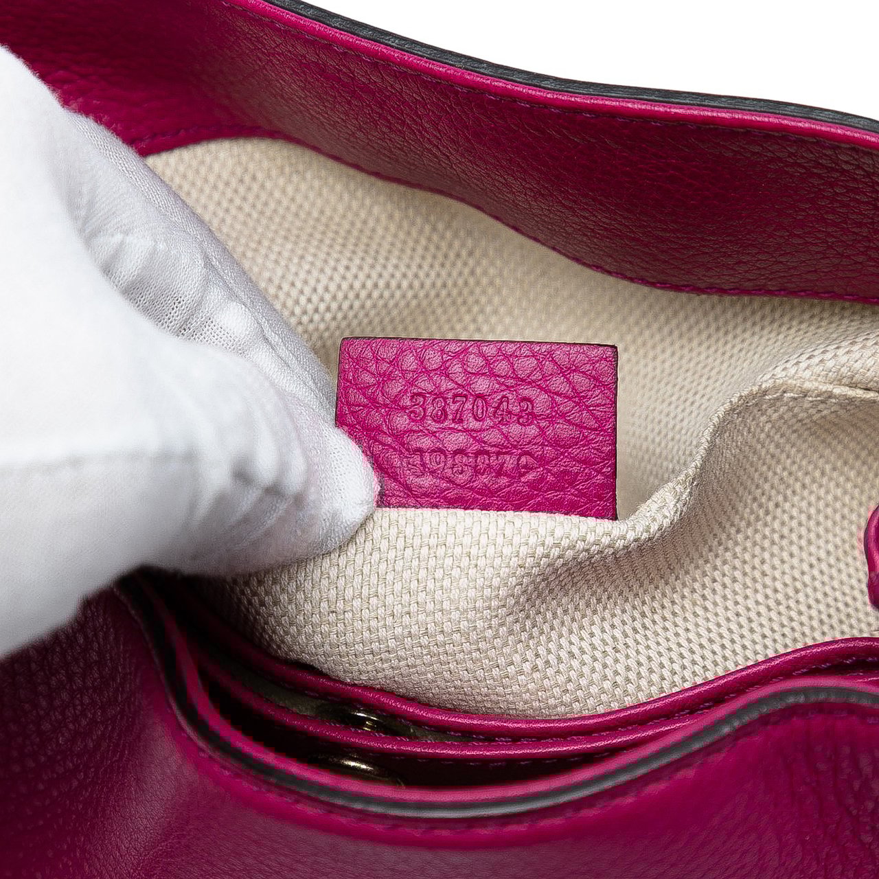 Gucci Small Leather Soho Chain Tote Roze