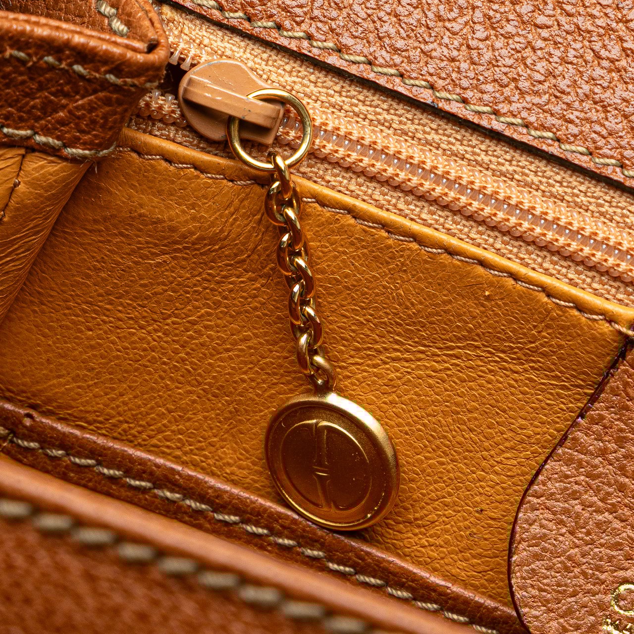 Gucci Grained Calfskin Bamboo Night Bruin