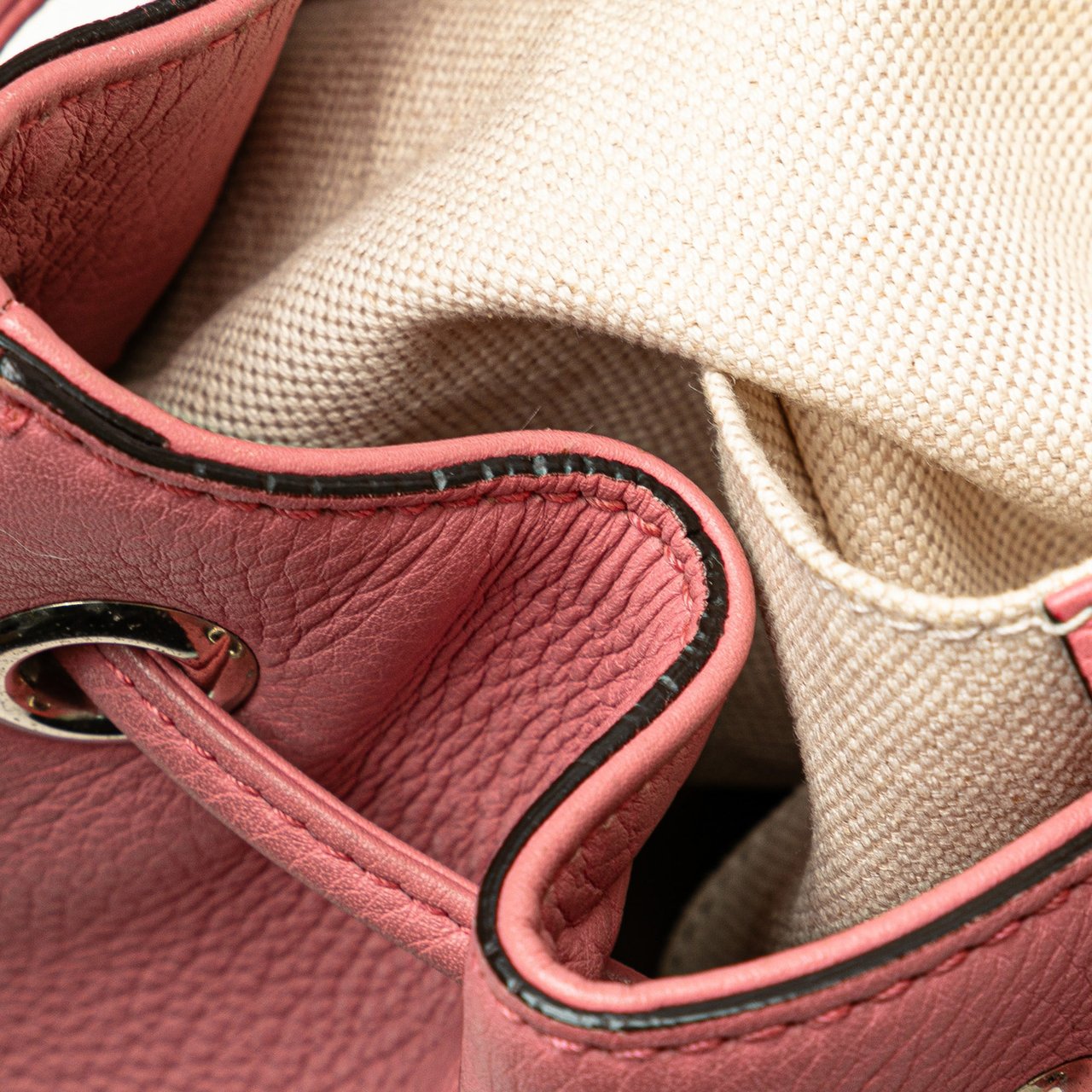Gucci Leather Bamboo Tassel Backpack Roze