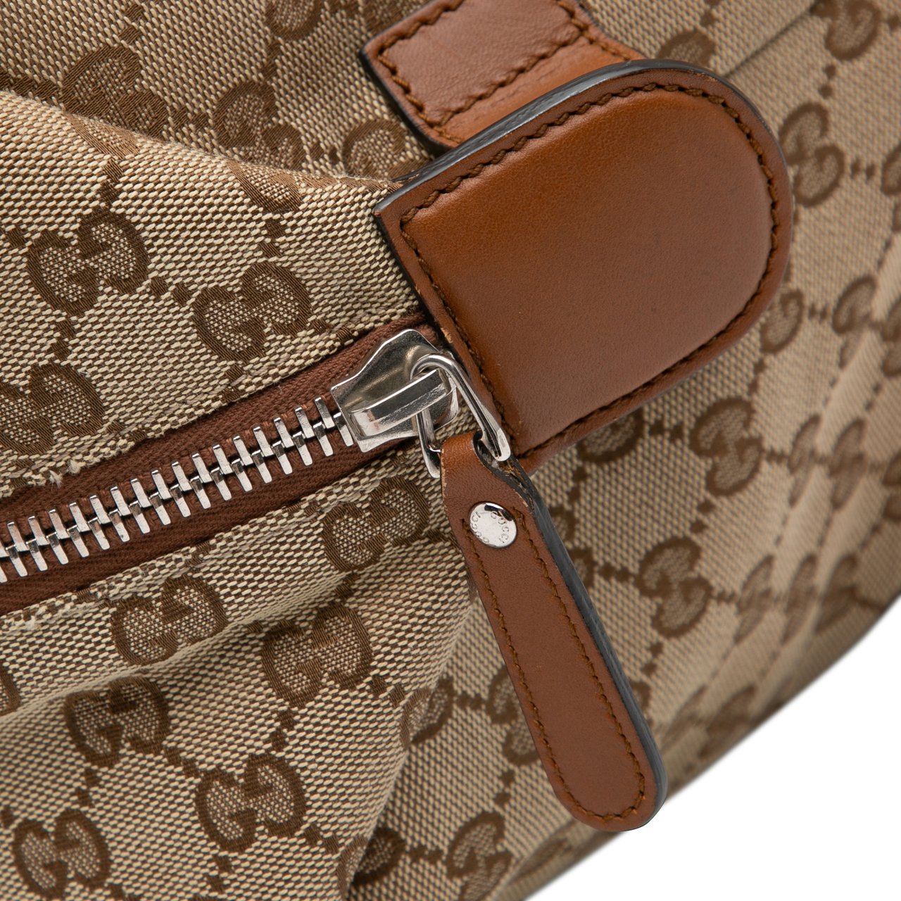 Gucci GG Canvas Web Travel Bag Bruin