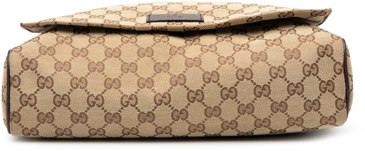 Gucci GG Canvas Messenger Bag Bruin