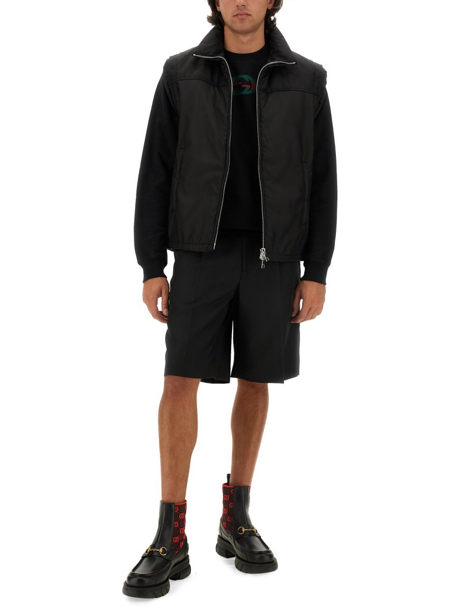Gucci Nylon Vest with Integrated GG Motif Zwart