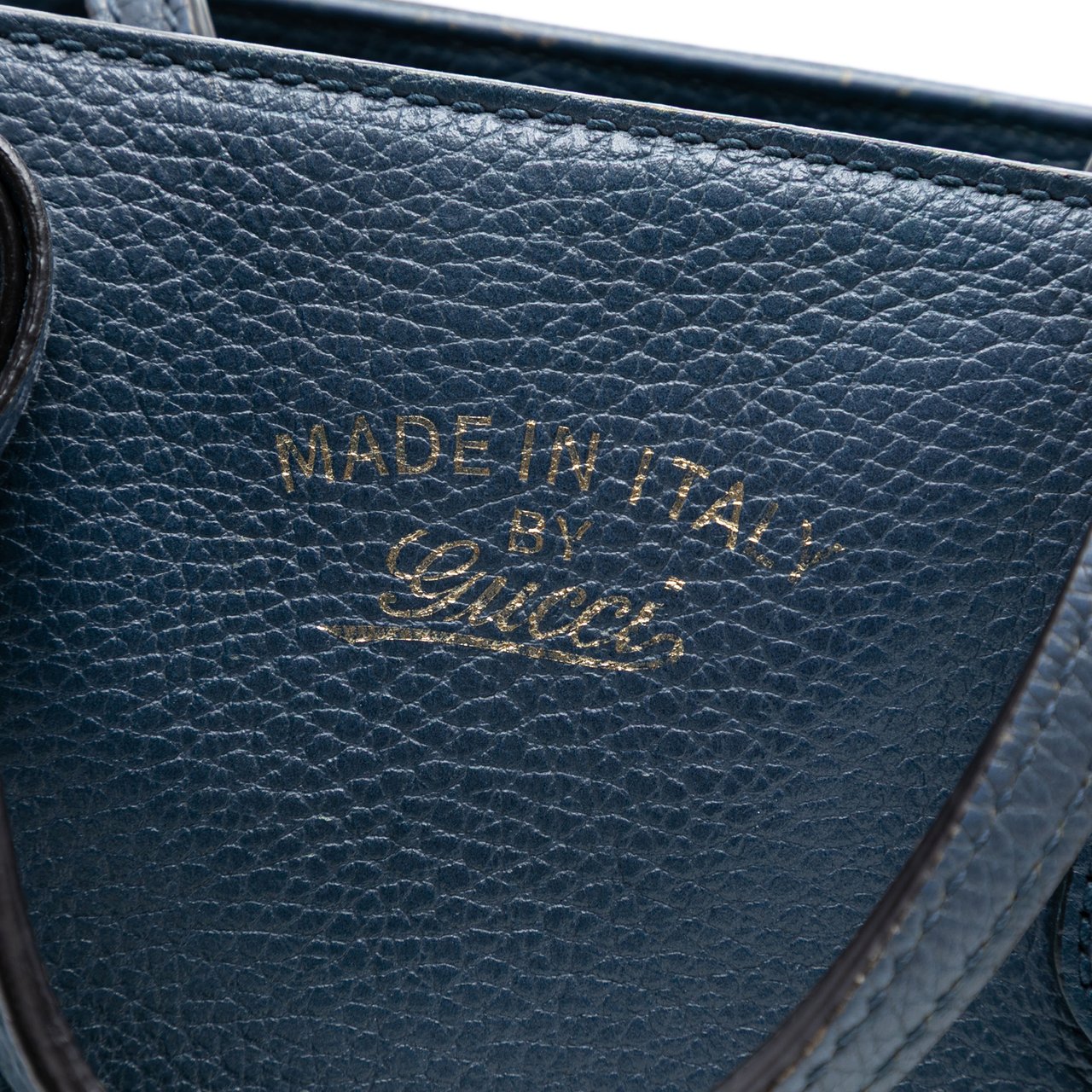 Gucci Mini Leather Swing Satchel Blauw