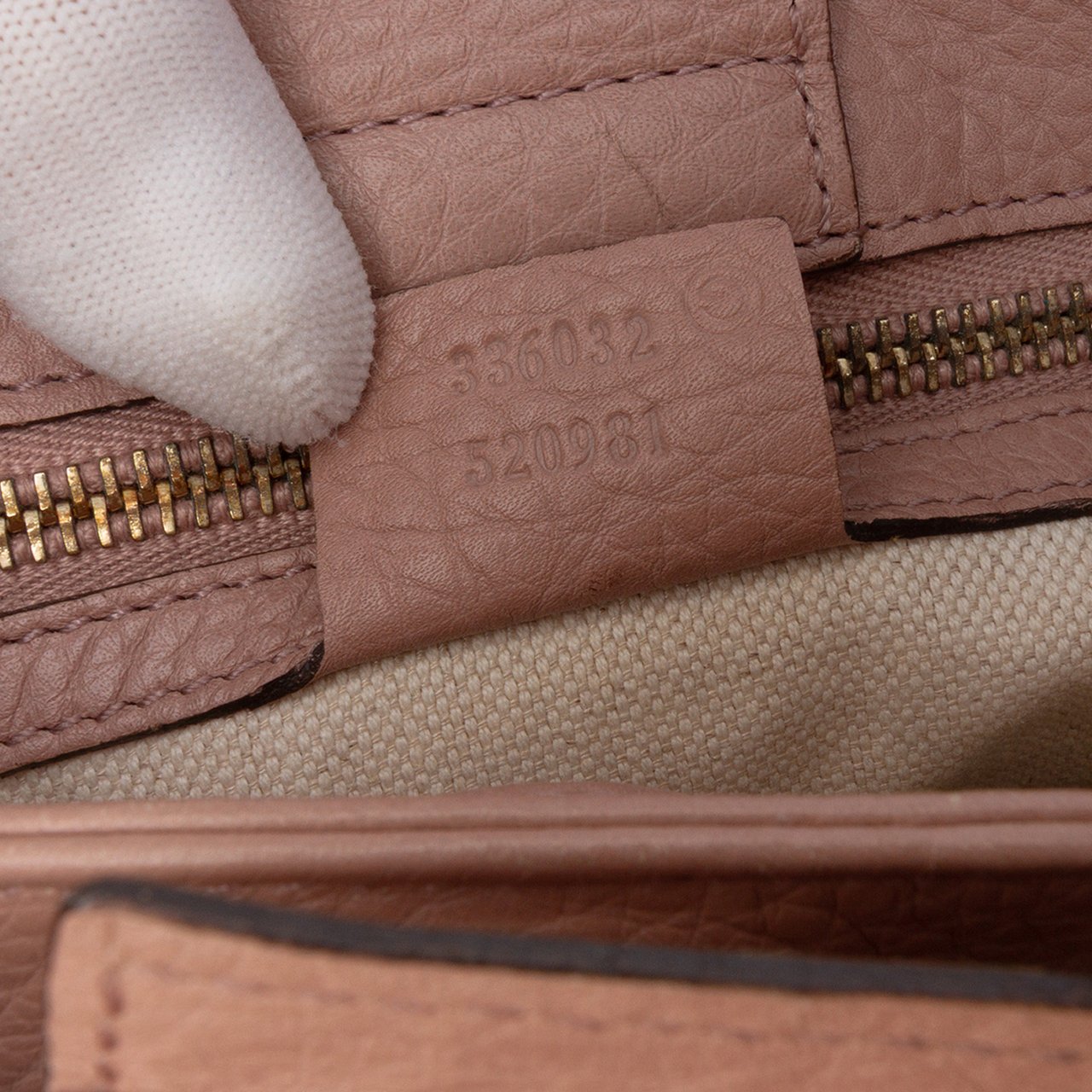 Gucci Small Calfskin Bamboo Shopper Satchel Roze